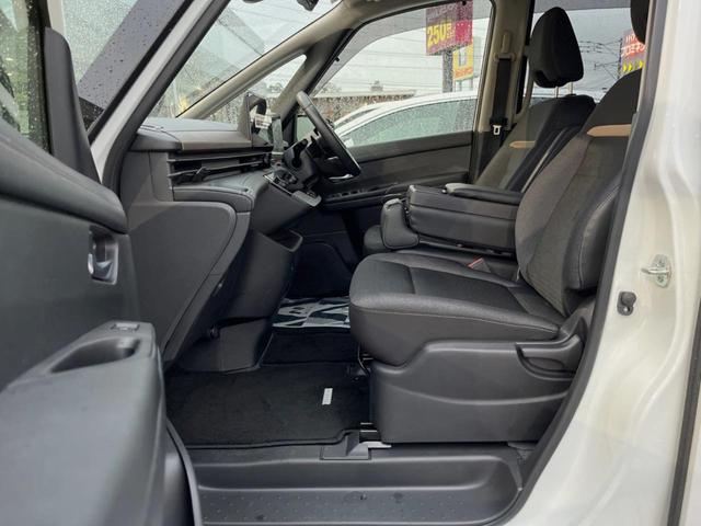 セレナ ハイウェイスターＶ　１２．３型メーカーナビ　全周囲カメラ　両側ハンズフリーパワースライドドア　プロパイロット　ＥＴＣ　ドライブレコーダー　禁煙車　セーフティアシスト　ＬＥＤヘッド　ダブルエアコン（43枚目）