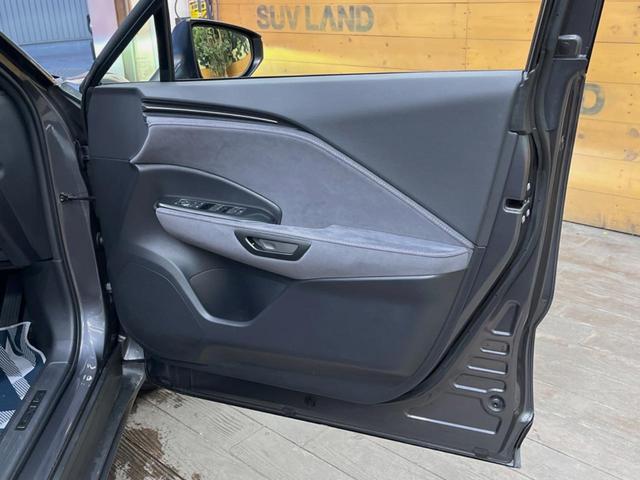 ＬＢＸ クール　９．８型ディスプレイオーディオ　全周囲カメラ　レーダークルーズ　パワーバックドア　シートヒーター　ブラインドスポットモニター　パワーシート　ＥＴＣ　ＬＥＤヘッド　クリアランスソナー　１８インチアルミ（33枚目）