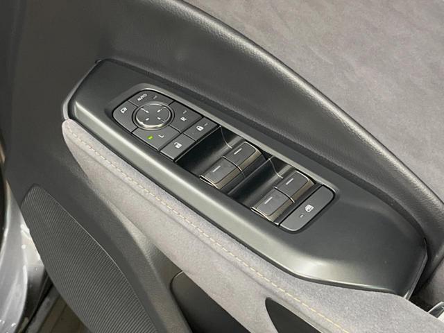 ＬＢＸ クール　９．８型ディスプレイオーディオ　全周囲カメラ　レーダークルーズ　パワーバックドア　シートヒーター　ブラインドスポットモニター　パワーシート　ＥＴＣ　ＬＥＤヘッド　クリアランスソナー　１８インチアルミ（34枚目）