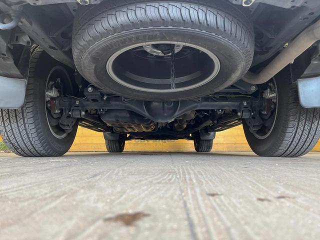 ランドクルーザープラド TX Lパッケージ マットブラックエディション 7人乗り サンルーフ 純正9インチナビ バックカメラ レーダークルーズ シートベンチレーション LEDヘッド クリアランスソナー ETC 黒革シート パワーシート 純正18インチアルミ スマートキー(20枚目)