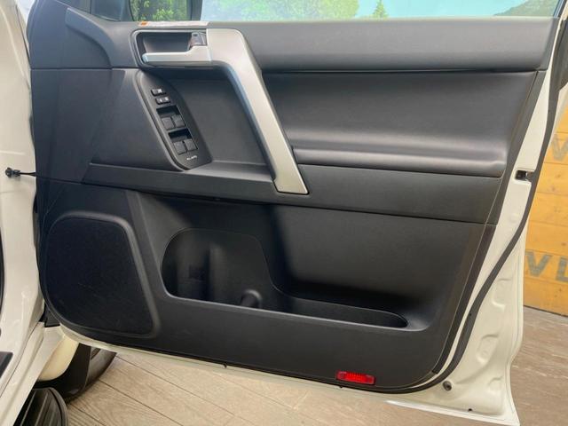 ランドクルーザープラド TX Lパッケージ マットブラックエディション 7人乗り サンルーフ 純正9インチナビ バックカメラ レーダークルーズ シートベンチレーション LEDヘッド クリアランスソナー ETC 黒革シート パワーシート 純正18インチアルミ スマートキー(31枚目)