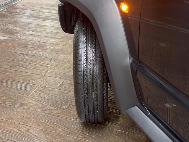 ジムニーノマド ＦＣ　登録済未使用車　４ＷＤ　セーフティーサポート　レーダークルーズ　前席シートヒーター　ダウンヒルアシスト　オートハイビーム　ＬＥＤヘッド　コーナーセンサー　純正１５インチアルミ　スマートキー（23枚目）