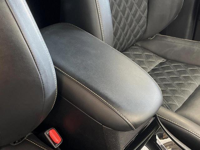 ハリアー プレミアム　純正９インチナビ　バックカメラ　セーフティセンス　レーダークルーズ　ハーフレザーシート　パワーバックドア　シーケンシャルターンランプ　１８インチアルミ　ウッドコンビステアリング　パワーシート　ＥＴＣ（26枚目）