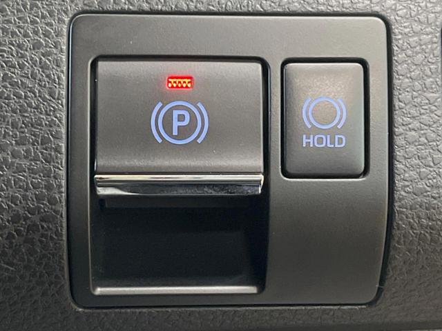 ハリアー プレミアム　純正９インチナビ　バックカメラ　セーフティセンス　レーダークルーズ　ハーフレザーシート　パワーバックドア　シーケンシャルターンランプ　１８インチアルミ　ウッドコンビステアリング　パワーシート　ＥＴＣ（30枚目）