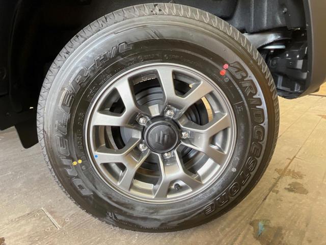 ジムニーノマド ＦＣ　４ＷＤ　登録済未使用車　衝突被害軽減システム　レーダークルーズ　コーナーセンサー　シートヒーター　スマートキー　ＬＥＤヘッド　純正１５インチアルミ　車線逸脱警報　オートライト　オートエアコン（25枚目）