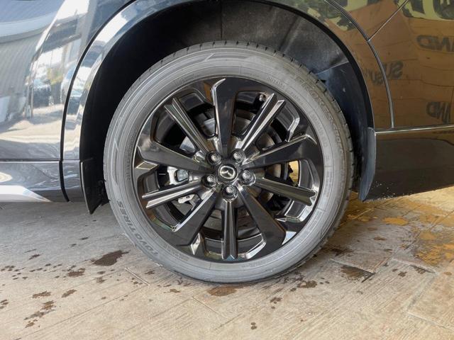 �y�����Q�O�C���`�A���~�z�C�[���z�O�ςɃ}�b�`���������A���~�z�C�[���𑕒����Ă���܂��B�e��ЊO�A���~�z�C�[����A�X�^�b�h���X�^�C�����戵�����Ă���܂��B���񂲑��k����������