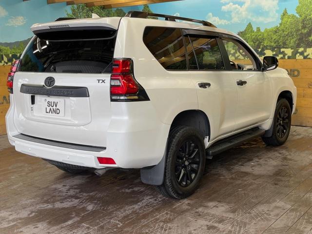 ランドクルーザープラド ＴＸ　Ｌパッケージ　マットブラックエディション　４ＷＤ　ディーゼル（軽油）　７人乗り　サンルーフ　全周囲カメラ　衝突被害軽減システム　レーダークルーズ　ブラインドスポットモニター　禁煙車　ベージュ内装　前席シートエアコン　コーナーセンサー（18枚目）