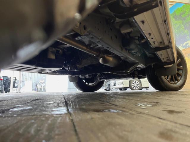 ランドクルーザープラド ＴＸ　Ｌパッケージ　マットブラックエディション　４ＷＤ　ディーゼル（軽油）　７人乗り　サンルーフ　全周囲カメラ　衝突被害軽減システム　レーダークルーズ　ブラインドスポットモニター　禁煙車　ベージュ内装　前席シートエアコン　コーナーセンサー（24枚目）