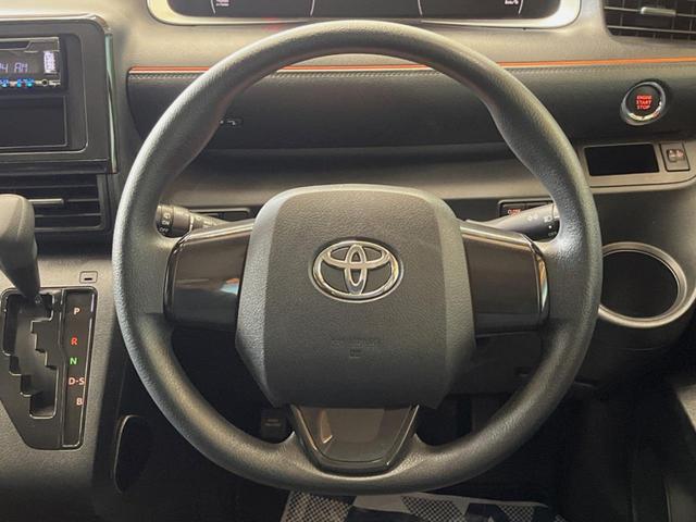 シエンタ Ｘ　禁煙車　オーディオ　電動スライドドア　スマートキー　ＥＴＣビルトイン　エアコン　グレーファブリックシート　電動格納ミラー　スライドドアイージークローザー（11枚目）