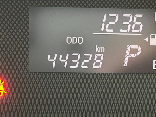 シエンタ Ｘ　禁煙車　オーディオ　電動スライドドア　スマートキー　ＥＴＣビルトイン　エアコン　グレーファブリックシート　電動格納ミラー　スライドドアイージークローザー（21枚目）