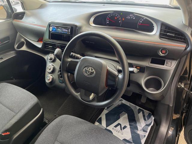 シエンタ Ｘ　禁煙車　オーディオ　電動スライドドア　スマートキー　ＥＴＣビルトイン　エアコン　グレーファブリックシート　電動格納ミラー　スライドドアイージークローザー（30枚目）