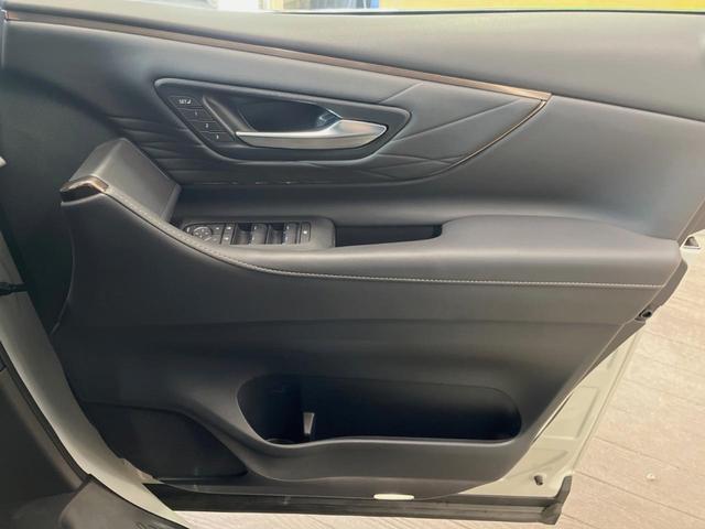 アルファードハイブリッド Ｚ　禁煙車　左右独立ムーンルーフ　純正１４インチディスプレイオーディオ　全周囲カメラ　レーダークルーズコントロール　デジタルインナーミラー　メモリー機能付きパワーシート　合皮シート　純正１８インチアルミ（31枚目）