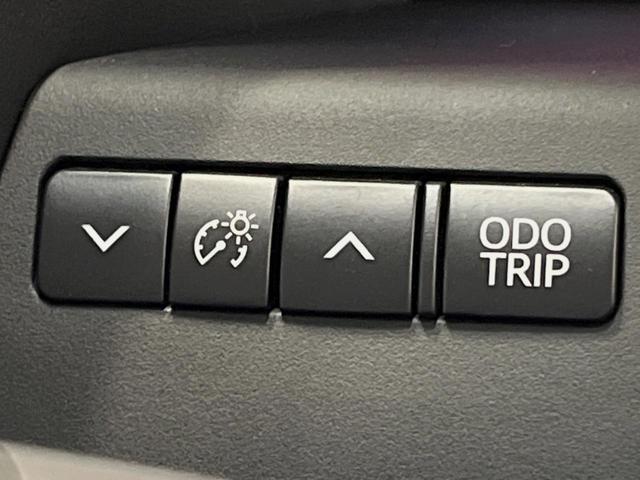 アルファード ２．５Ｓ　Ｃパッケージ　モデリスタエアロ　サンルーフ　後席モニター　ＢＩＧ－Ｘ１１型ナビ　バックカメラ　レーダークルーズ　禁煙車　メモリー機能付きパワーシート　前席シートベンチレーション　パワーバックドア　ビルトインＥＴＣ（42枚目）