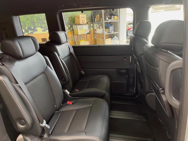 ステップワゴン ｅ：ＨＥＶスパーダ　登録済未使用車　純正１１．４インチナビ　バックカメラ　ホンダセンシング　レーダークルーズ　ハーフレザーシート　両側パワスラ　ブラインドスポットモニター　シーケンシャルターンランプ　パワーバックドア（36枚目）