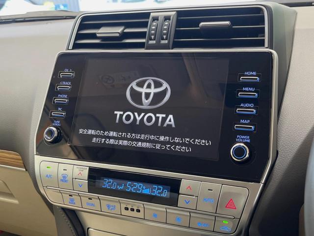 �y�X�C���`�@�f�B�X�v���C�I�[�f�B�I�z���ʃf�B�X�v���C�ւ������̃X�}�[�g�t�H���ƘA�g���āA�i�r�₂�����������������ł̉��y�Đ����\�ł���f�U�C���͂�����񑀍쐫���ǍD�I�ʓr�i�r�@�\�̎�t�\�ł���