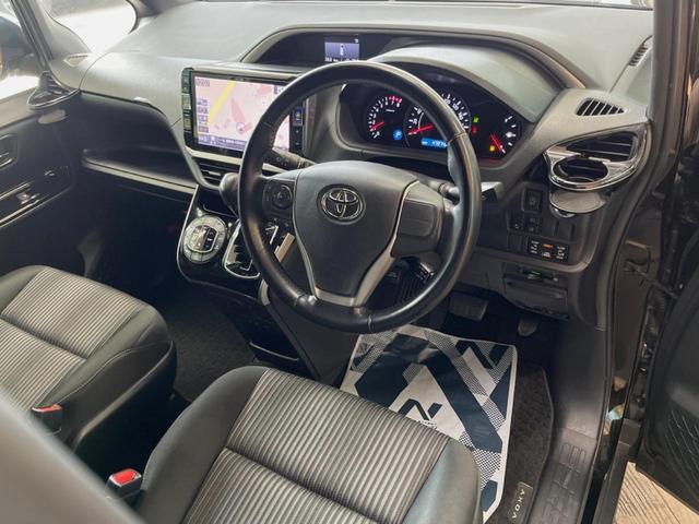 ヴォクシー ＺＳ　煌　ＢＩＧ－Ｘ１１型ナビ　バックカメラ　セーフティセンス　両側パワスラ　クルーズコントロール　フリップダウン　デュアルオートエアコン　リアオートエアコン　ＬＥＤヘッド　スマートキー　１６インチアルミ（28枚目）