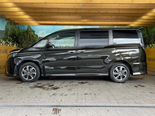 ヴォクシー ＺＳ　煌　ＢＩＧ－Ｘ１１型ナビ　バックカメラ　セーフティセンス　両側パワスラ　クルーズコントロール　フリップダウン　デュアルオートエアコン　リアオートエアコン　ＬＥＤヘッド　スマートキー　１６インチアルミ（56枚目）