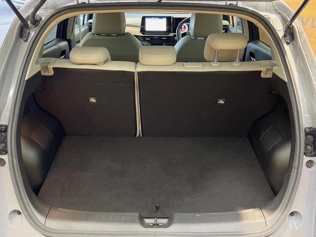 オーラ Ｇ　レザーエディション　９インチディスプレイオーディオ　全周囲カメラ　プロパイロット　インテリジェントエマージェンシーブレーキ　デジタルインナーミラー　ＢＯＳＥサウンド　革シート　１７インチアルミ　革巻きステアリング　ＥＴＣ（10枚目）