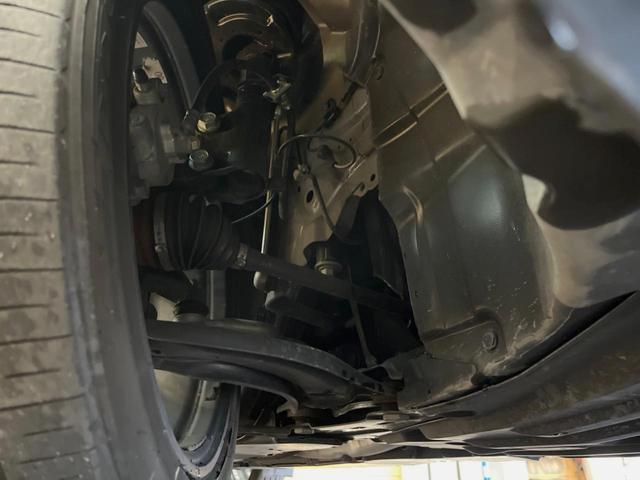 オーラ Ｇ　レザーエディション　９インチディスプレイオーディオ　全周囲カメラ　プロパイロット　インテリジェントエマージェンシーブレーキ　デジタルインナーミラー　ＢＯＳＥサウンド　革シート　１７インチアルミ　革巻きステアリング　ＥＴＣ（20枚目）