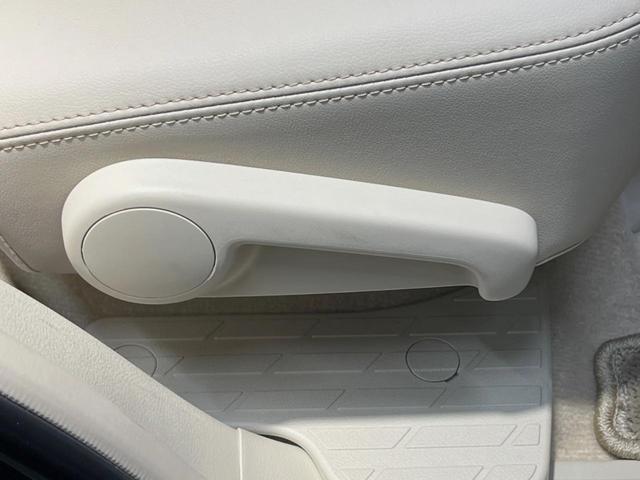 ランドクルーザープラド ＴＸ　Ｌパッケージ　４ＷＤ　７人乗り　サンルーフ　９型ディスプレイオーディオ　全周囲カメラ　レーダークルーズ　シートベンチレーション　　ベージュ革シート　ＬＥＤヘッド　クリアランスソナー　ＥＴＣ　ＯＰ１９インチアルミ（51枚目）