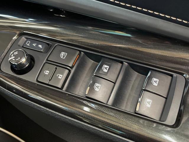 ハリアー エレガンス サンルーフ SDナビ バックカメラ レーダークルーズ 禁煙車 パワーシート ETC クリアランスソナー LEDヘッド 純正17インチアルミ ハーフレザーシート オートハイビーム 衝突軽減(34枚目)