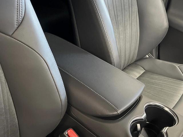 ハリアー Ｚ　純正１２．３型ナビ　全周囲カメラ　ＪＢＬサウンド　電動リアゲート　レーダークルーズ　パワーシート　衝突被害軽減システム　禁煙車　コーナーセンサー　純正１９インチルミ　ＬＥＤヘッド　フルセグＴＶ（29枚目）