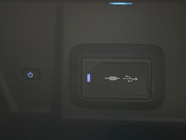 ハリアー Ｚ　純正１２．３型ナビ　全周囲カメラ　ＪＢＬサウンド　電動リアゲート　レーダークルーズ　パワーシート　衝突被害軽減システム　禁煙車　コーナーセンサー　純正１９インチルミ　ＬＥＤヘッド　フルセグＴＶ（41枚目）