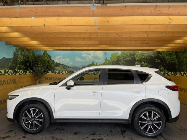 ＣＸ－５ ２０Ｓ　プロアクティブ　マツダコネクトナビ　サイド・バックカメラ　衝突軽減　レーダークルーズ　フリップダウン　ブラインドスポットモニター　デュアルオートエアコン　ＬＥＤヘッド　純正１９インチアルミ　革巻きステアリング　ＥＴＣ（52枚目）