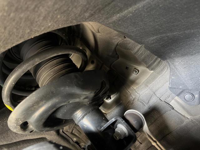 アルファードハイブリッド Ｚ　禁煙車　左右独立ムーンルーフ　１４インチディスプレイオーディオ　全周囲カメラ　１３．２型有機ＥＬフリップダウンモニター　レーダークルーズコントロール　シートベンチレーション　１８インチ純正アルミ（23枚目）