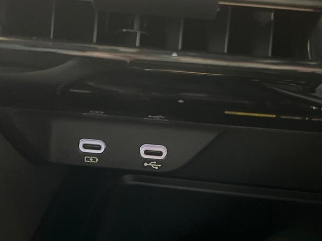 アルファードハイブリッド Ｚ　禁煙車　左右独立ムーンルーフ　１４インチディスプレイオーディオ　全周囲カメラ　１３．２型有機ＥＬフリップダウンモニター　レーダークルーズコントロール　シートベンチレーション　１８インチ純正アルミ（48枚目）