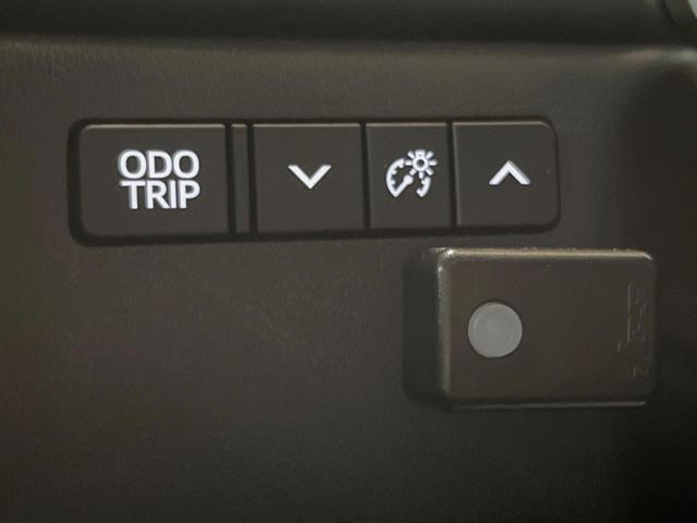 アルファードハイブリッド Ｚ　禁煙車　左右独立ムーンルーフ　１４インチディスプレイオーディオ　全周囲カメラ　１３．２型有機ＥＬフリップダウンモニター　レーダークルーズコントロール　シートベンチレーション　１８インチ純正アルミ（64枚目）