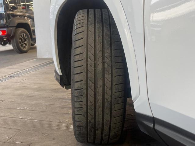 ＮＸ ＮＸ３５０ｈ　Ｆスポーツ　パノラマサンルーフ　１４インチディスプレイオーディオ　全周囲カメラ　プリクラッシュセーフティ　レーダークルーズ　ブラインドスポットモニター　三眼ＬＥＤヘッド　２０インチアルミ　ＥＴＣ　赤革シート（49枚目）