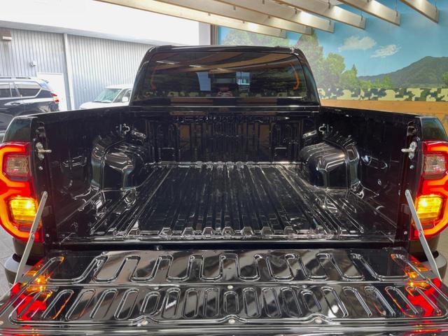 �ύڗʂT�O�O�����̍L�X�Ƃ����f�b�L�́A�V�т���d���܂ő��p�r�Ɏg���܂��B�x�b�h���C�i�[��g�m�J�o�[�̎��t���������k��������