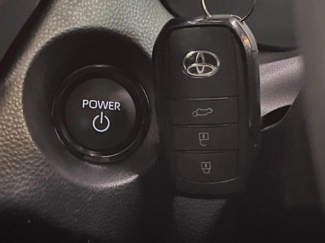 カローラクロス ハイブリッド　Ｚ　パノラマルーフ　１０．５型ディスプレイオーディオ　全周囲カメラ　レーダークルーズ　パワーバックドア　パワーシート　ＬＥＤヘッド　クリアランスソナー　ＥＴＣ　１００Ｖ電源　１８インチアルミ　ＥＴＣ（36枚目）