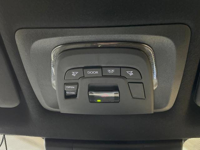 カローラクロス ハイブリッド　Ｚ　パノラマルーフ　１０．５型ディスプレイオーディオ　全周囲カメラ　レーダークルーズ　パワーバックドア　パワーシート　ＬＥＤヘッド　クリアランスソナー　ＥＴＣ　１００Ｖ電源　１８インチアルミ　ＥＴＣ（42枚目）