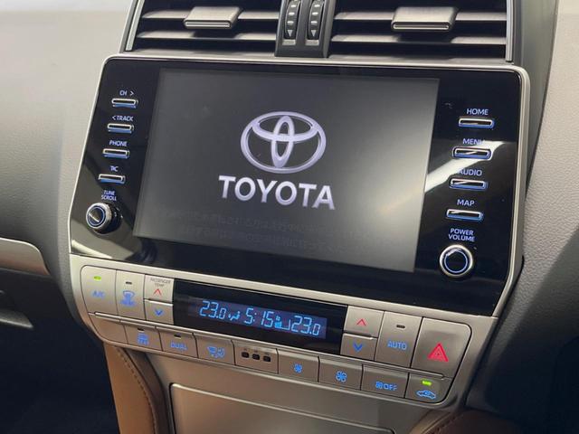 �y�X�C���`�@�f�B�X�v���C�I�[�f�B�I�z���ʃf�B�X�v���C�ւ������̃X�}�[�g�t�H���ƘA�g���āA�i�r�₂�����������������ł̉��y�Đ����\�ł���f�U�C���͂�����񑀍쐫���ǍD�I�ʓr�i�r�@�\�̎�t�\�ł���