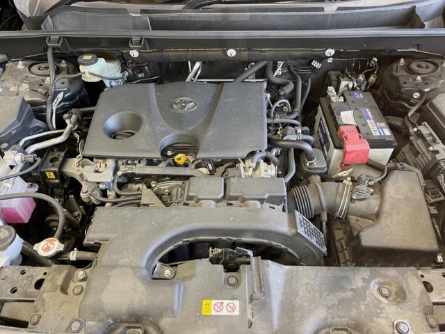 ＲＡＶ４ Ｇ　Ｚパッケージ　パノラマサンルーフ　９インチディスプレイオーディオ　全周囲カメラ　セーフティセンス　レーダークルーズ　ブラインドスポットモニター　デジタルインナーミラー　ハンズフリーパワーバックドア　ＬＥＤヘッド（18枚目）