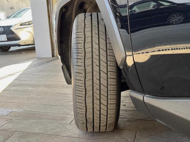 ＲＡＶ４ Ｇ　Ｚパッケージ　パノラマサンルーフ　９インチディスプレイオーディオ　全周囲カメラ　セーフティセンス　レーダークルーズ　ブラインドスポットモニター　デジタルインナーミラー　ハンズフリーパワーバックドア　ＬＥＤヘッド（45枚目）