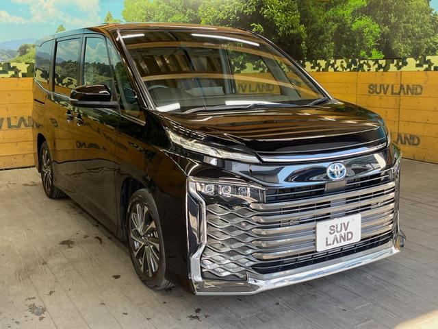 ヴォクシー ハイブリッドＳ－Ｚ　１０．５インチディスプレイオーディオ　バックカメラ　セーフティセンス　レーダークルーズ　フリップダウン　シートヒーター　両側パワスラ　ハーフレザーシート　デュアルオートエアコン　１７インチアルミ（16枚目）