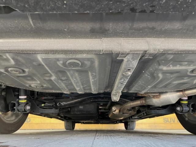 ヴォクシー ハイブリッドＳ－Ｚ　１０．５インチディスプレイオーディオ　バックカメラ　セーフティセンス　レーダークルーズ　フリップダウン　シートヒーター　両側パワスラ　ハーフレザーシート　デュアルオートエアコン　１７インチアルミ（19枚目）