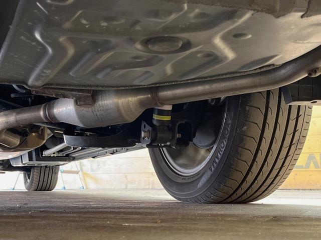 ヴォクシー ハイブリッドＳ－Ｚ　１０．５インチディスプレイオーディオ　バックカメラ　セーフティセンス　レーダークルーズ　フリップダウン　シートヒーター　両側パワスラ　ハーフレザーシート　デュアルオートエアコン　１７インチアルミ（20枚目）