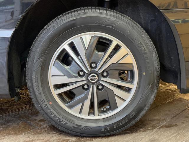 �y�����P�T�C���`�A���~�z�C�[���z�O�ςɃ}�b�`���������A���~�z�C�[���𑕒����Ă���܂��B�e��ЊO�A���~�z�C�[����A�X�^�b�h���X�^�C�����戵�����Ă���܂��B���񂲑��k����������