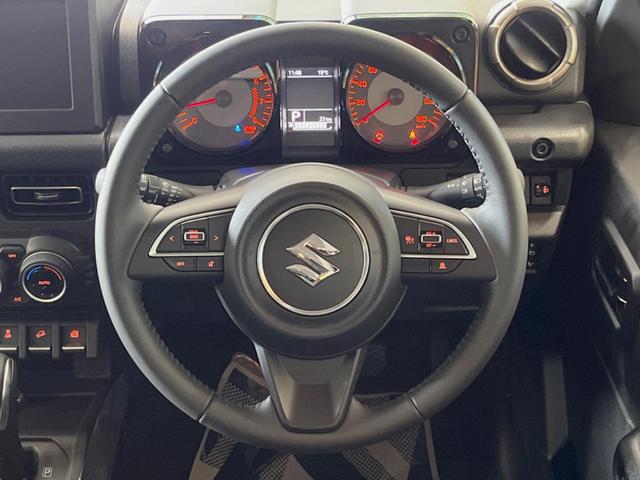 �y�����v�����X�e�A�����O�z�㎿�Ȋv���g�p���邱�ƂŁA��ɂ����������݂ƂĂ��^�]���₷���n���h���ł���