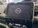 【大画面ナビ】人気の大型10インチナビを装備。存在感のある大画面はインパクト大!ナビ利用時のマップ表示は見やすく、テレビやDVDは臨場感がアップ!いつものドライブがグッと楽しくなります♪
