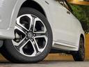 ハイブリッドＺ・ホンダセンシング　禁煙車　純正ＳＤナビ　バックカメラ　レーダークルーズコントロール　ホンダセンシング　シートヒーター　ＥＴＣ　１７インチ純正アルミ　左右独立オートエアコン　ブラウン革ファブリックコンビシート　トノカバー（47枚目）