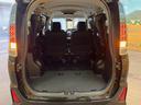 後席を格納すると、これだけの広さが！シーンに合わせたシートアレンジで、大きな荷物も積むことが出来ます♪