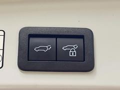 �ڥѥ�Хå��ɥ��ۥ��ޡ��ȥ����䱿ž�ʤΥܥ���򲡤������ǥꥢ�����Ȥ���ư�ǳ��Ĥ��ޤ�����ʪ����äƤ�����䡢�⤤���֤ˤ���Хå��ɥ����Ĥ��ݤ������ʵ�ǽ�Ǥ��� 7