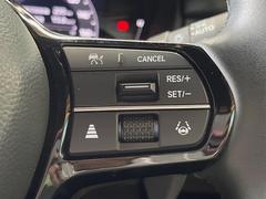 �ڥ����ץƥ��֥��롼������ȥ�����۹�®ƻϩ�Ǥ�Ĺ��Υ���Ԥ��ڤˡ�����ư��®�٤��ݤĥ��롼������ȥ����뤬�����ͷڸ������ƥ��Ϣ�Ȥ��������μ�ξ���Τ��Ƽִ֤��ݤĤ褦��®��Ĵ�ᤷ�Ƥ���ޤ����� 5