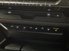 【シートベンチレーション】夏場は涼しい風でお尻や背中の熱やムレを防ぎ、冬はエアコンよりも早く温まってポカポカに！季節を問わず快適に過ごせます。 7