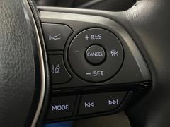 �ڥ졼�������롼������ȥ�����۹�®ƻϩ�Ǥ�Ĺ��Υ���Ԥ��ڤˡ�����ư��®�٤��ݤĥ��롼������ȥ����뤬�����ͷڸ������ƥ��Ϣ�Ȥ��������μ�ξ���Τ��Ƽִ֤��ݤĤ褦��®��Ĵ�ᤷ�Ƥ���ޤ����� 5